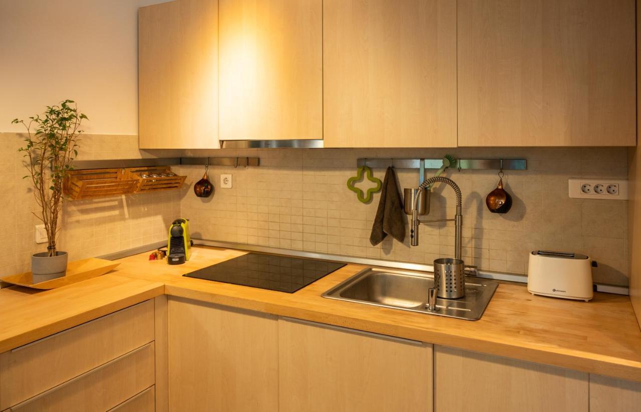 Green Corner Apartment Букурещ Екстериор снимка