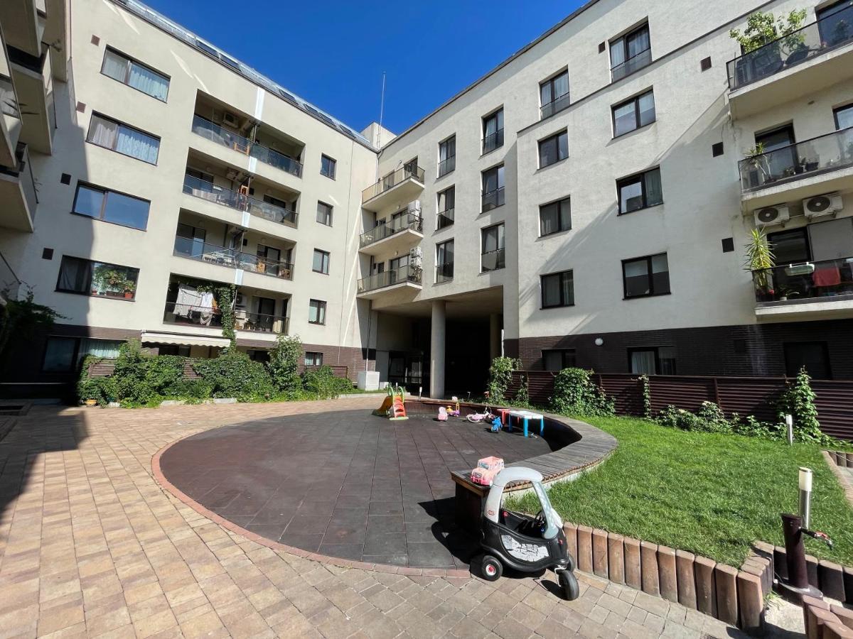 Green Corner Apartment Букурещ Екстериор снимка